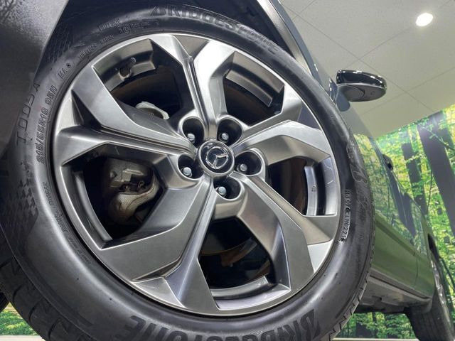 �y����18�C���`�A���~�z�C�[���z�O�ςɃ}�b�`���������A���~�z�C�[���𑕒����Ă���܂��B�e��ЊO�A���~�z�C�[����A�X�^�b�h���X�^�C�����戵�����Ă���܂��B���񂲑��k����������