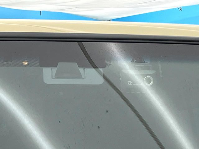 �y�g���^�Z�[�t�e�B�Z���X�z���s���ɑO���̎ԗ�����F�����A�Փ˂������Ȏ��͌x��ƃu���[�L�ŏՓˉ���Ɣ�Q�y�����A�V�X�g�B�����S�Ƀh���C�u�����y���݂��������܂��B