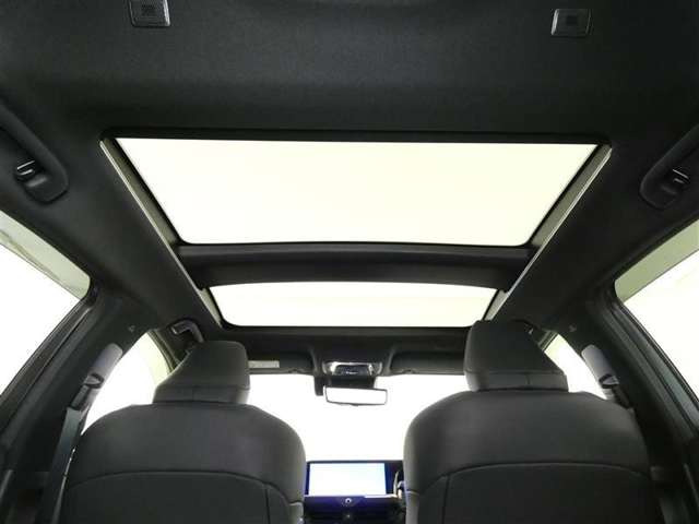 クラウンスポーツ2.5 Z E-Four 4WD