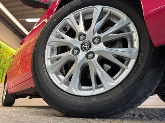 �y����15�C���`�A���~�z�C�[���z�O�ςɃ}�b�`���������A���~�z�C�[���𑕒����Ă���܂��B�e��ЊO�A���~�z�C�[����A�X�^�b�h���X�^�C�����戵�����Ă���܂��B���񂲑��k����������