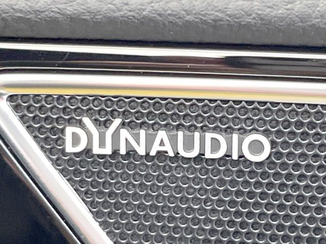��DYNAUDIO�T�E���h:�����C���e���A���������̃v���~�A���T�E���h�V�X�e���𑕔����Ă���A���i�����Տꊴ�̂��鉹�y���ԓ��ł��y���݂��������܂��B