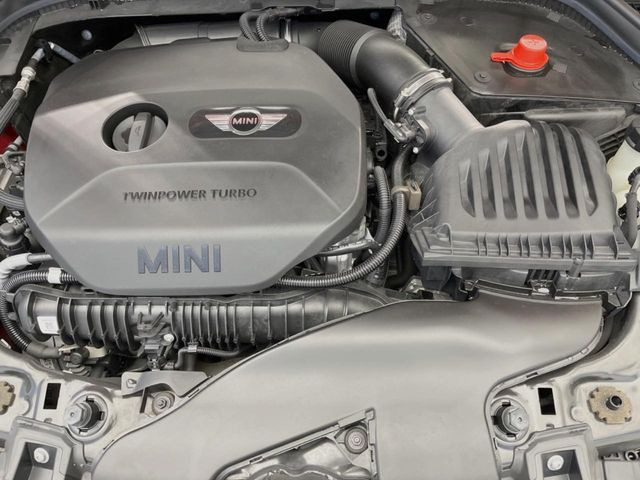 �����X�ł́A�e���[�J�[�̐�p�f�f�e�X�^�[�𓱓��B���Ǝ��i�����e�N�j�J���X�^�b�t���풓���Ă���܂��̂ŁA������̍ۂɂ����S���Ă����p���������܂��B