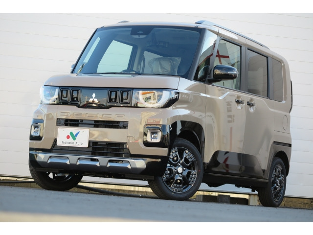 デリカミニT プレミアム デリマル パッケージ 4WD