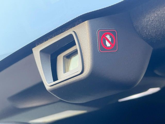 �y�A�C�T�C�g�z�O���̎ԗ��������m���A�Փ˂������Ȏ��͌x��Œ��ӂ𑣂��A�u���[�L�𓥂ޗ͂��T�|�[�g�B�u���[�L�𓥂߂Ȃ������ꍇ�͏Փ˔�Q�y���u���[�L���쓮�A�Փˉ�����T�|�[�g���܂��B