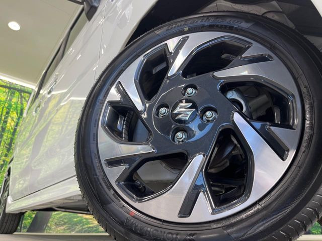 �y����15�C���`�A���~�z�C�[���z�O�ςɃ}�b�`���������A���~�z�C�[���𑕒����Ă���܂��B�e��ЊO�A���~�z�C�[����A�X�^�b�h���X�^�C�����戵�����Ă���܂��B���񂲑��k����������