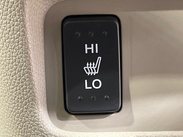 �y�V�[�g�q�[�^�[�z�������ɏd�󂷂�V�[�g�q�[�^�[!�G�A�R����葁�����܂��Ă����̂Ŋ�����̐l�����S�ł��ˁ�G�A�R���̉����͊������邩����A�Ƃ������ɂ����������߂ł��B