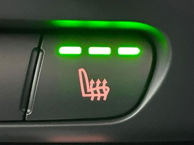 ���t�����g�V�[�g�q�[�e�B���O:�^�]�ȁE����ȋ��ɎO�i�K�Œ��߂��\�ȃV�[�g�q�[�^�[�𑕔����Ă���܂��B�G�߂��킸���K�ɂ��g�p���������܂��B