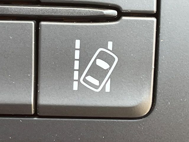 �y���[���L�[�v�A�V�X�g�V�X�e���z�������H���s���A�Ԑ�����͂ݏo�������Ȏ��ɃX�e�A�����O�𐧌䂵�Ԑ����𑖍s����l�ɃA�V�X�g�B�����S�ȉ^�]���T�|�[�g���Ă���܂�!