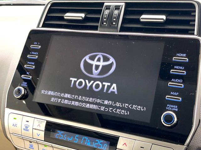 �y���[�J�[�����i�r�z�C���e���A�ɗn�����ރX�^�C���b�V���ȁu��p�݌v�v���[�J�[�i�r�𑕔��􎋔F���⑀�쐫�ȂǊ�{���\�ɂ��D��A���㎿�ȃJ�[���C�t�����y���݂��������܂��B