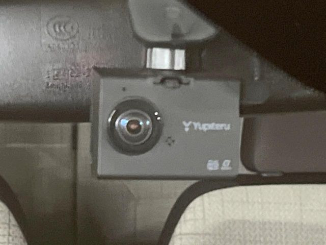 �y�h���C�u���R�[�_�[�z���S�E���S�ȃJ�[���C�t�ɕK�{�̃h���C�u���R�[�_�[�𑕔�!���s���͂������A������^�]�⎖�̂ɑ��������ۂ̏󋵂��f���ŋL�^���A����̃��X�N�ɔ����܂��B