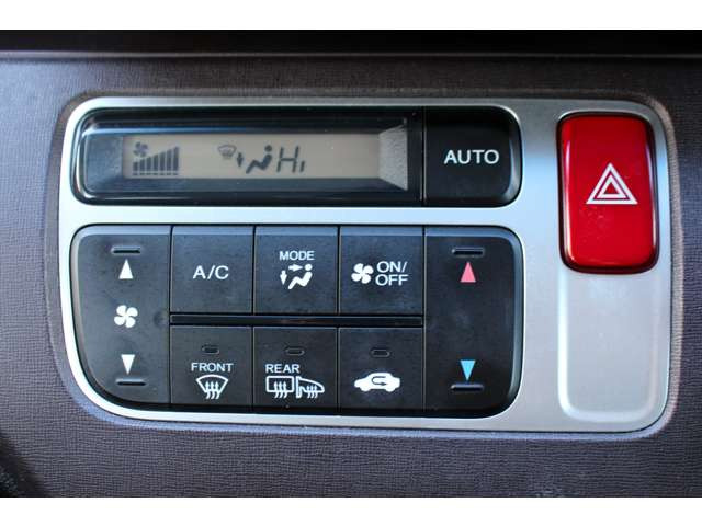 �I�[�g�G�A�R��