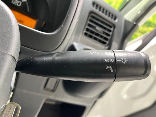 �y�I�[�g���C�g�z����̖��邳�ɉ����Ď����Ńw�b�h���C�g�̓_���E�������ł���@�\�ł�!���C�g�̕t���Y��E�����Y��Ȃǂ������Ȃ�A�J�̓���[���̑��s�����S!�g���l���ʉߎ����֗��ł��ˁ�