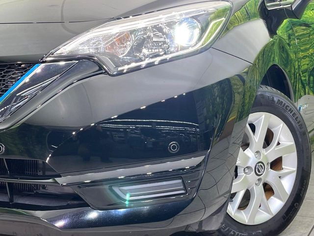 �yLED�w�b�h���C�g�z���V����ԑ��s�����ǍD�Ȏ��E���m�ۂ����S���ĉ^�]�ł��鍂�P�xLED�w�b�h���C�g�𑕔�!�_�����x�������A����d�͂��}�����Ă��܂��B