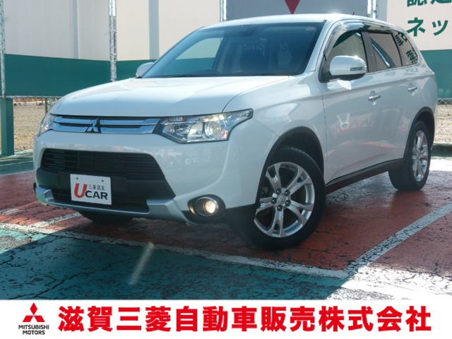 アウトランダー2.4 24G ナビパッケージ 4WD