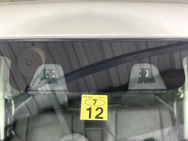 �y�X�Y�L �Z�[�t�e�B�T�|�[�g�z���s���ɑO���̎ԗ�����F�����A�Փ˂������Ȏ��͌x��ƃu���[�L�ŏՓˉ���Ɣ�Q�y�����A�V�X�g�B�����S�Ƀh���C�u�����y���݂��������܂��B