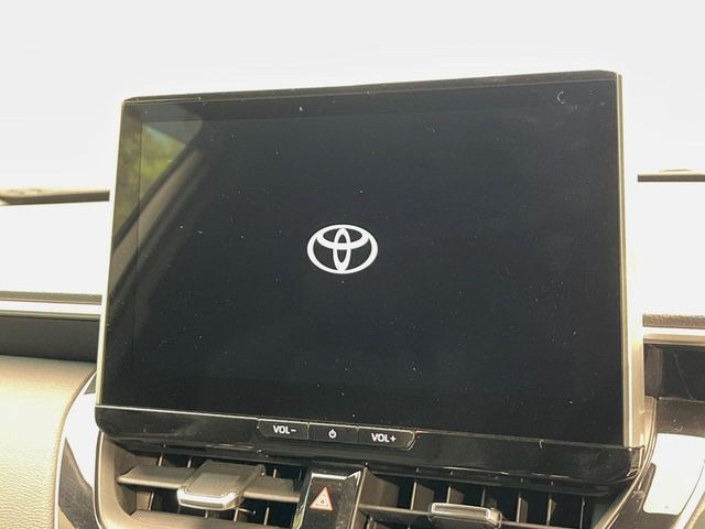 �y10.5�C���` �f�B�X�v���C�I�[�f�B�I�z���ʂ̃f�B�X�v���C��AppleCarPlay��AndroidAuto�����p�\�B�傫�ȉ�ʂŃX�}�z�i�r�A�v���������p���������܂���