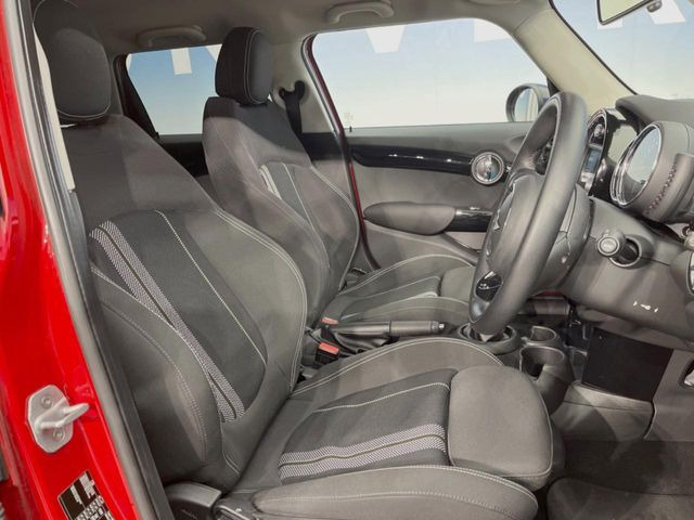 ���V�[�g�̎g�p��:�j��E�ւ�������Ȃ��A�����̒ʂ肫�ꂢ�ȏ�Ԃ��ێ����Ă���܂��B�܂��A�����N���[�j���O�E�R�[�e�B���O�����p�����������܂��B