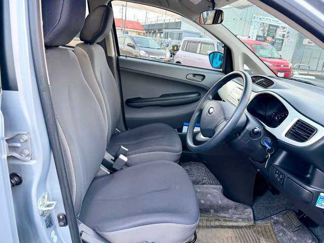 ���������ԑ����W�����ł�!���̋@��ɐ��񂲗��X������!