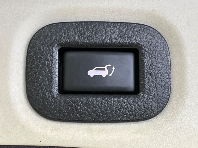 �y�p���[�o�b�N�h�A�z�X�}�[�g�L�[��^�]�Ȃ̃{�^�������������Ń��A�Q�[�g�������ŊJ���܂�!�ו��������Ă��鎞��A�����ʒu�ɂ���o�b�N�h�A��߂�ۂɕ֗��ȋ@�\�ł���