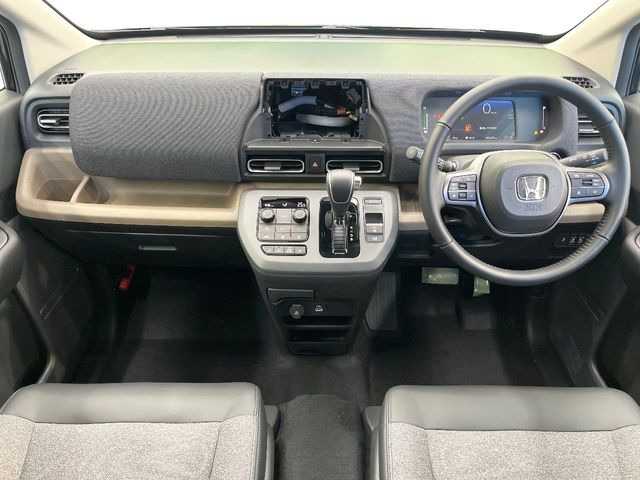 フリード1.5 e:HEV エアー EX