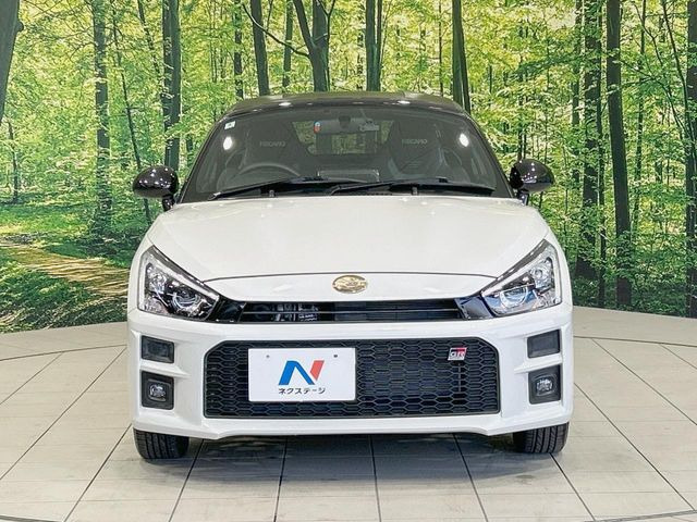 ���Ђł́A�S�ԁw�C�����Ȃ��x�̂��Ԃ̂ݎ�舵���Ă���܂��B��C�o�C���[�ɂ�錵�I�����d����̌�A���Ɍ�̎ԗ��`�F�b�N���s���A�l�N�X�e�[�W���F�肵�����i���Ȓ��ÎԂ����񋟂��Ă���܂��B