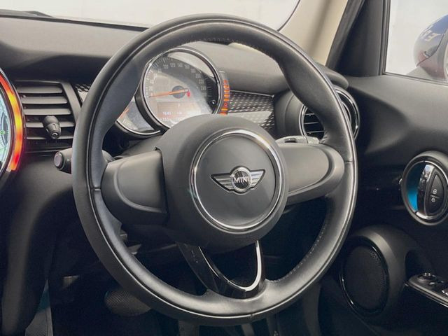 ���n���h�����̃X�������Ȃ��A���ꂢ�ȏ�Ԃ��ێ����Ă���܂��B�e�X�C�b�`���̓�����m�F�ς݂ł��B