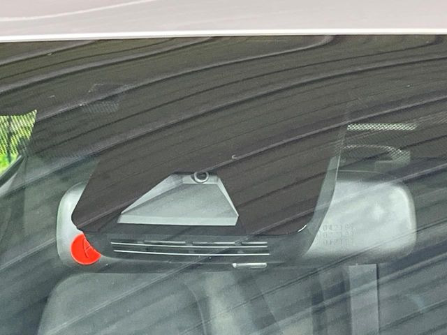 �y�g���^�Z�[�t�e�B�Z���X�z���s���ɑO���̎ԗ�����F�����A�Փ˂������Ȏ��͌x��ƃu���[�L�ŏՓˉ���Ɣ�Q�y�����A�V�X�g�B�����S�Ƀh���C�u�����y���݂��������܂��B