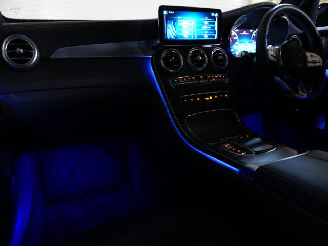GLCクーペ220d 4マチック AMGライン 4WD