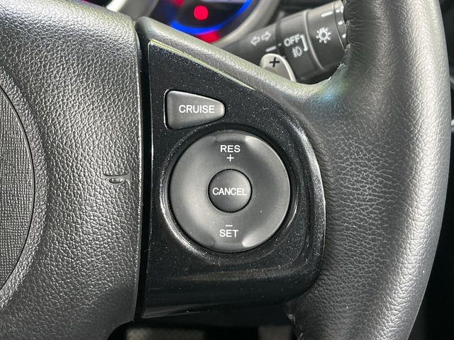 �y�N���[�Y�R���g���[���z�������H�����N���N���s�B�A�N�Z���𗣂��Ă���葬�x�ő��s���ł��A�������^�]���̕��S���y��!�����E�������ȒP�ȃX�C�b�`����Œ����ł��܂��B