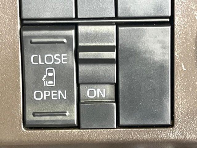 �y�p���[�X���C�h�h�A�z�X�}�[�g�L�[��^�]�Ȃ̃X�C�b�`�ŃX���C�h�h�A�̊J���\���d��������͂����ăh�A���J����K�v�������A���������q�l�ł��A�d���ו��������Ă��鎞�����N�ɊJ���߂ł��܂���