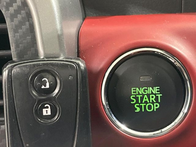 �y�L�[�t���[�V�X�e���z�J�o����|�P�b�g�ɓ��ꂽ�܂܂ł��h�A�̎{���E�������\�ȃX�}�[�g�L�[�𑕔��B�G���W���̃I���E�I�t�����J�M�����o���K�v����������Ƃ��Ă��֗��ł���