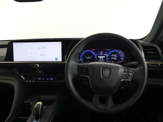 クラウンクロスオーバー2.5 G アドバンスト E-Four 4WD