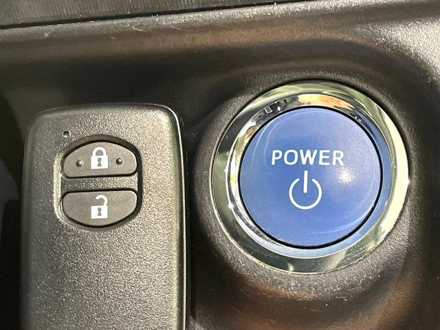 �y�X�}�[�g�L�[�z�J�o����|�P�b�g�ɓ��ꂽ�܂܂ł��h�A�̎{���E�������\�ȃX�}�[�g�L�[�𑕔��B�G���W���̃I���E�I�t�����J�M�����o���K�v����������Ƃ��Ă��֗��ł���