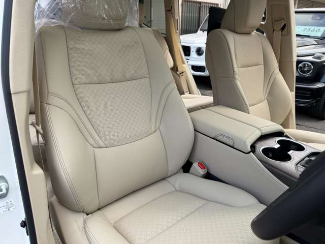 �j���[�g�����x�[�W�����U�[�V�[�g�E�V�[�g�x���`���[�V����(Hot&Cool)�E�������[�t���p���[�V�[�g�B