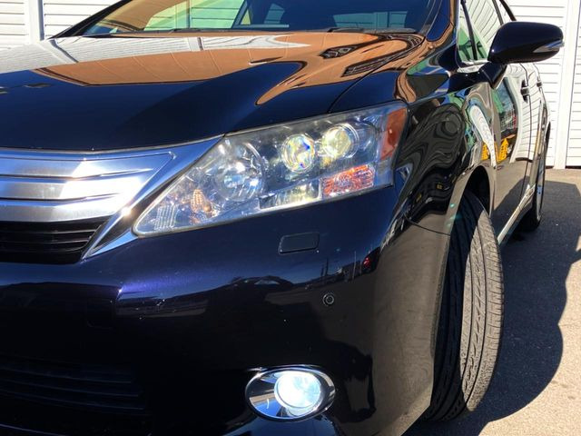 �yLED�w�b�h���C�g�z���V����ԑ��s�����ǍD�Ȏ��E���m�ۂ����S���ĉ^�]�ł��鍂�P�xLED�w�b�h���C�g�𑕔�!�_�����x�������A����d�͂��}�����Ă��܂��B