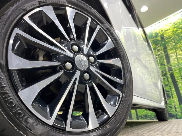 �y�O���[�h��p����15�C���`�A���~�z�C�[���z�f�U�C�����̍��������A���~�z�C�[���𑕒����Ă���܂��B�e��ЊO�A���~�z�C�[����A�X�^�b�h���X�^�C�����戵�����Ă���܂��B���񂲑��k����������