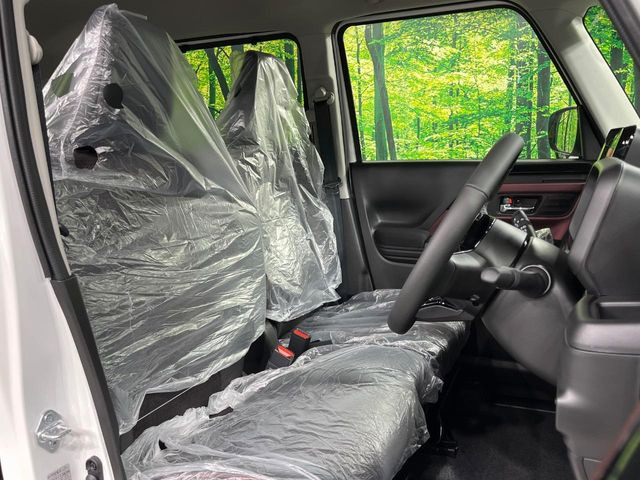 �y�n�[�t���U�[�V�[�g�z�������ƍ���S�n�𗼗������l�C�̃V�[�g���w�ʁE���ʂ̃t�@�u���b�N�f�ނ́A�ʋC���̗ǂ��⊊��ɂ����ɗD��Ă��܂��B�C���╞���ɍ��E���ꂸ���K�ɂ���肢�������܂��B