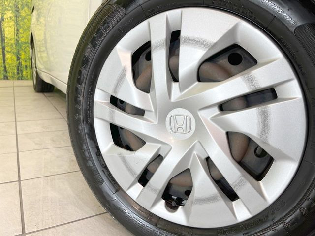 �y�����A���~�z�C�[���z�O�ςɃ}�b�`���������A���~�z�C�[���𑕒����Ă���܂��B�e��ЊO�A���~�z�C�[����A�X�^�b�h���X�^�C�����戵�����Ă���܂��B���񂲑��k����������