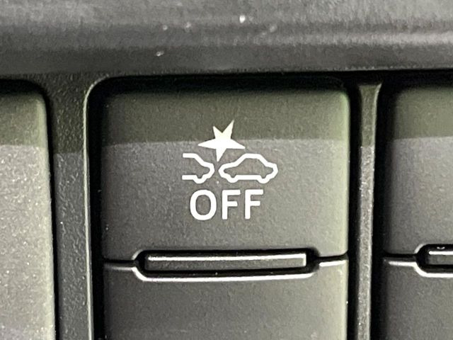 �y�X�}�[�g�A�V�X�g3�z���s���ɑO���̎ԗ�����F�����A�Փ˂������Ȏ��͌x��ƃu���[�L�ŏՓˉ���Ɣ�Q�y�����A�V�X�g�B�����S�Ƀh���C�u�����y���݂��������܂��B