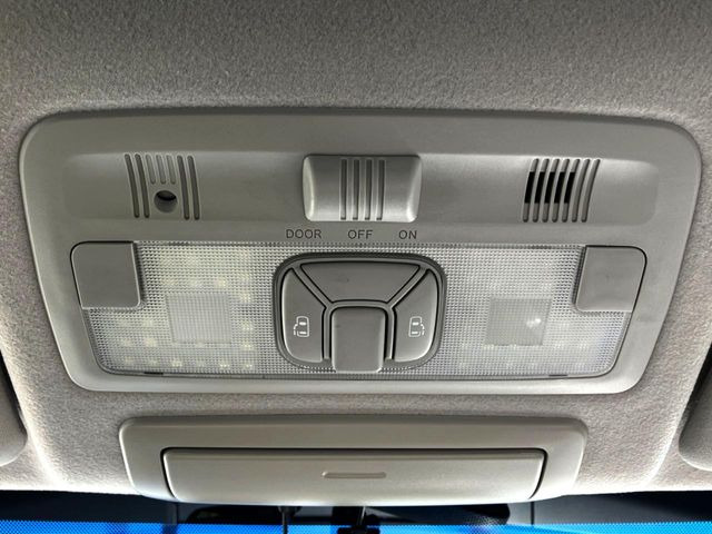 �y�����p���[�X���C�h�h�A�z�X�}�[�g�L�[��^�]�Ȃ̃X�C�b�`�Ō�ȗ����X���C�h�h�A�̊J���\���d��������͂����ăh�A���J����K�v�������A�����Ȃ��q�l�ł��ȒP�ɊJ���߂ł����K�ł���