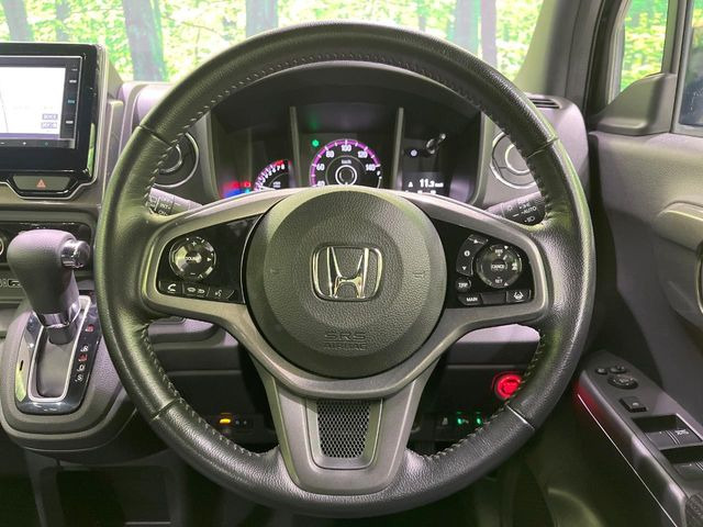 �y�����v�����X�e�A�����O�z�㎿�Ȋv���g�p���邱�ƂŁA��ɂ����������݂ƂĂ��^�]���₷���n���h���ł���