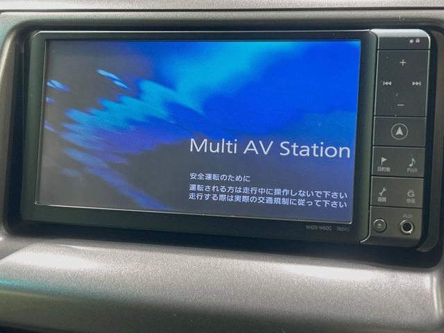 �y�����i�r�z�l�C�̏����i�r�𑕔����Ă���܂��B�i�r�̎g���₷���͂������A�I�[�f�B�I�@�\���[��!�L�����v�◷�s�͂������A�ʋ΂┃�����ȂǕ��i�̃h���C�u���y�����Ȃ�͂���