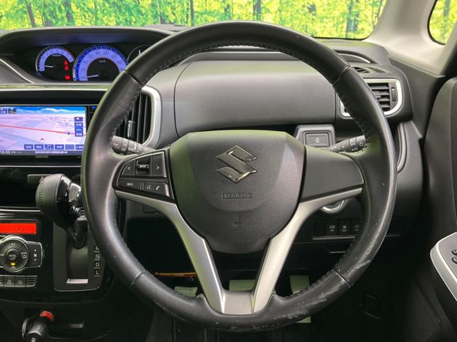 �y�����v�����X�e�A�����O�z�㎿�Ȋv���g�p���邱�ƂŁA��ɂ����������݂ƂĂ��^�]���₷���n���h���ł���