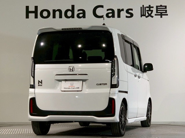 N-BOXカスタムターボ コーディネートスタイル モノトーン