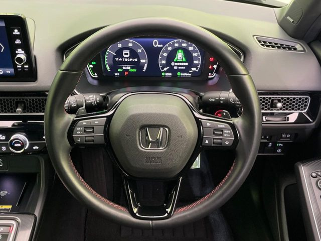 �y�����v�����X�e�A�����O�z�㎿�Ȋv���g�p���邱�ƂŁA��ɂ����������݂ƂĂ��^�]���₷���n���h���ł���