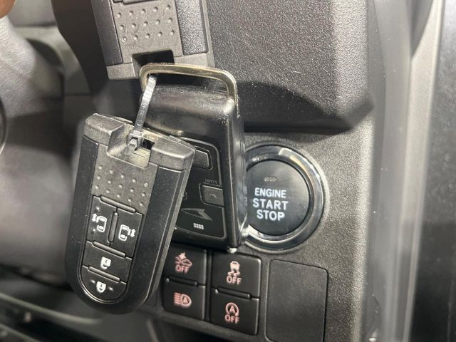 �y�L�[�t���[�V�X�e���z�J�o����|�P�b�g�ɓ��ꂽ�܂܂ł��h�A�̎{���E�������\�ȃX�}�[�g�L�[�𑕔��B�G���W���̃I���E�I�t�����J�M�����o���K�v����������Ƃ��Ă��֗��ł���