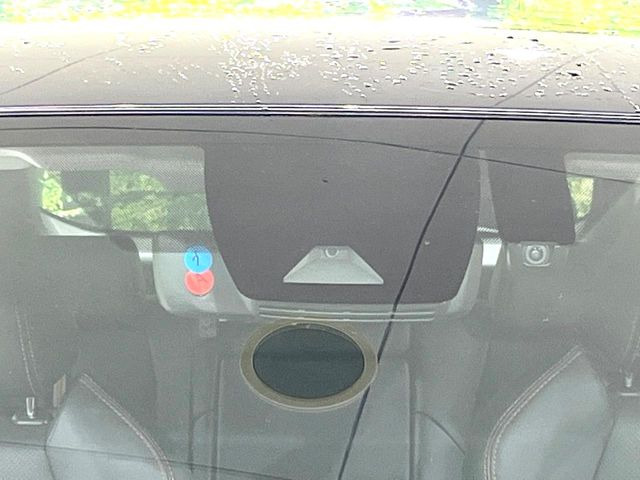 �y�g���^�Z�[�t�e�B�Z���X�z���s���ɑO���̎ԗ�����F�����A�Փ˂������Ȏ��͌x��ƃu���[�L�ŏՓˉ���Ɣ�Q�y�����A�V�X�g�B�����S�Ƀh���C�u�����y���݂��������܂��B