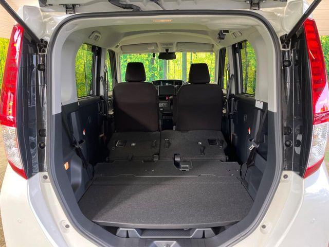 ���i�̂���������ʋ΁A���}���ɏ\���ȉ׎��X�y�[�X���m�ۂ��Ă���܂��B�Z�J���h�V�[�g��|���ƁA�傫�ȉו��̐ύڂ��\�ł���