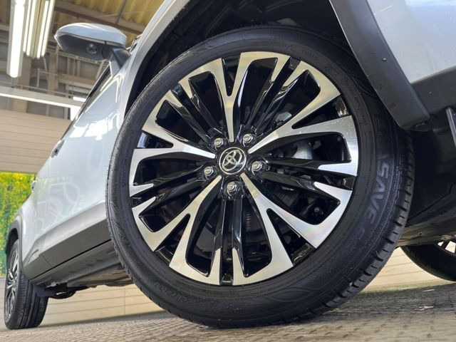 �y����18�C���`�A���~�z�C�[���z�O�ςɃ}�b�`���������A���~�z�C�[���𑕒����Ă���܂��B�e��ЊO�A���~�z�C�[����A�X�^�b�h���X�^�C�����戵�����Ă���܂��B���񂲑��k����������