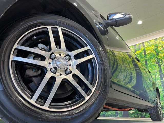 �y15�C���`�A���~�z�C�[���z�O�ςɃ}�b�`�����A���~�z�C�[���𑕒����Ă���܂��B�e��A���~�z�C�[����A�X�^�b�h���X�^�C�����戵�����Ă���܂��B���񂲑��k����������